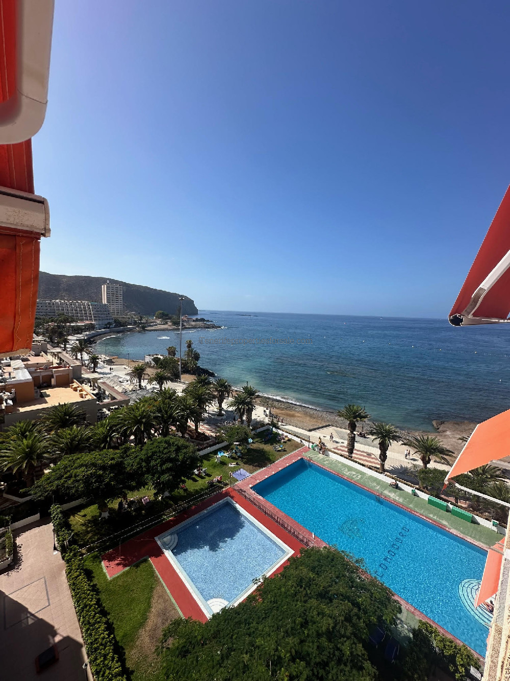 1LC2985 Apartment COMODORO Los Cristianos 330000 €